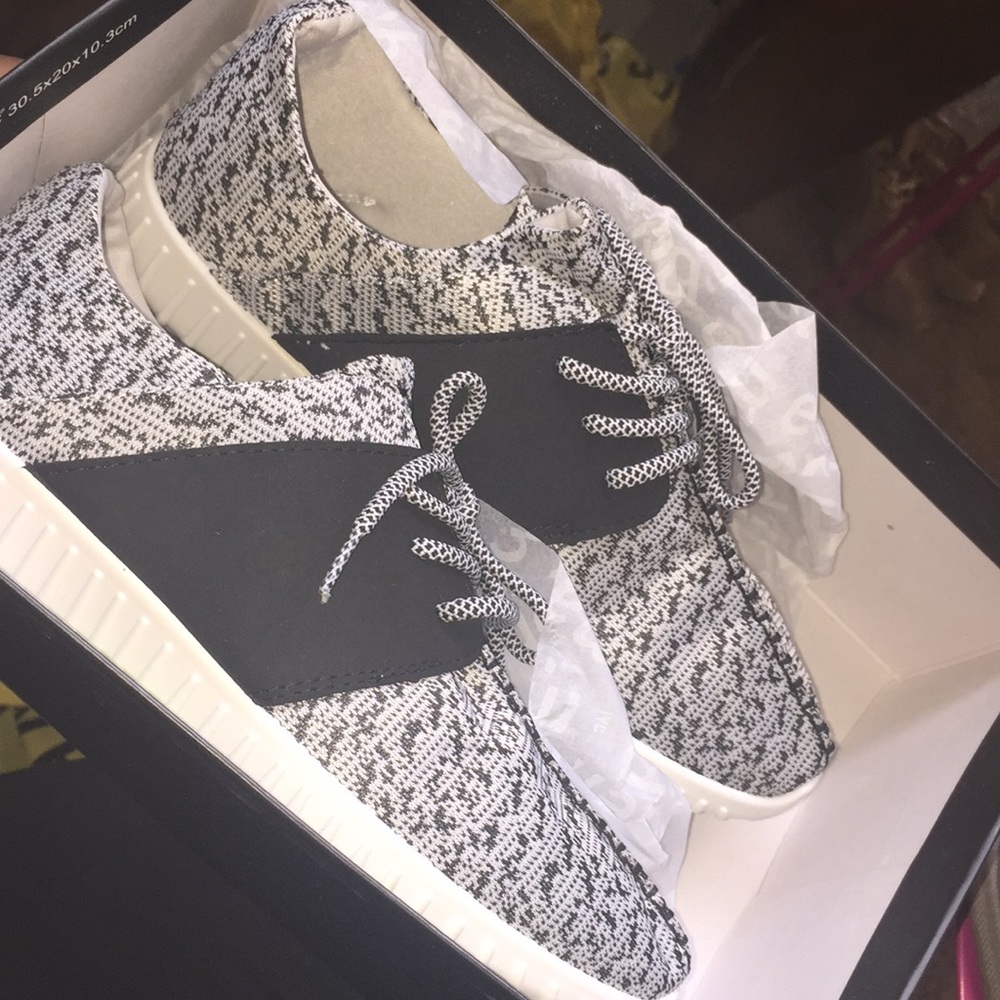 Steve Madden Tennis Shoes